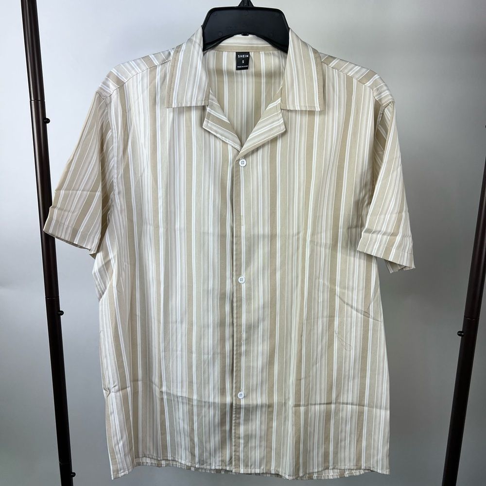 SHEIN Mens casual button down short sleeve